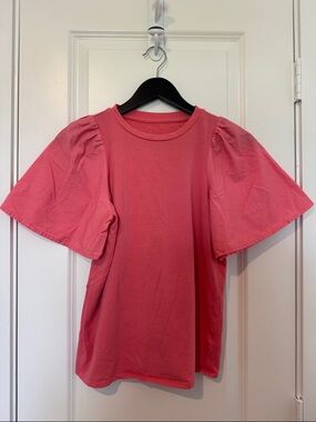 Classic Puff Sleeve Tee in Hot Pink Summer Vacation Spring